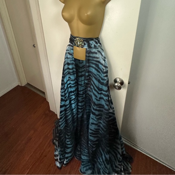 Bicici Turquoise Black Animal Print Open Front Jeweled Waist Maxi Skirt NWT M - Picture 4 of 14